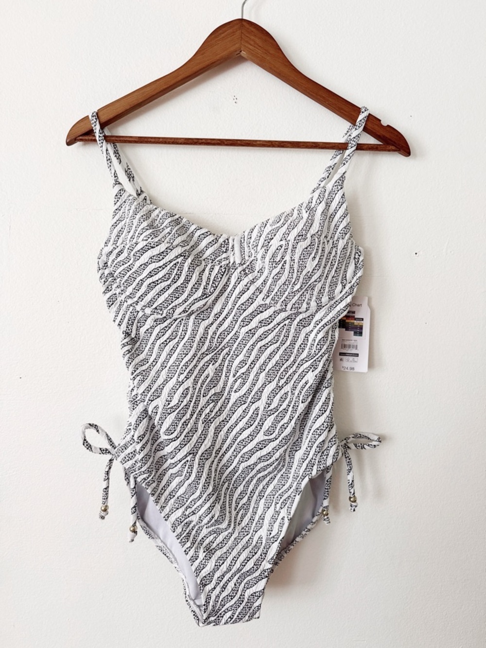 Time & True Black & White Patterned One-Piece Swimsuit medium NWT
